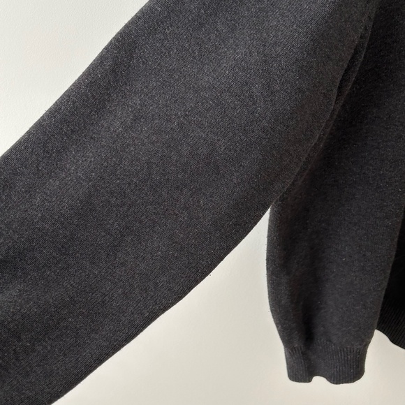 Eddie Bauer Charcoal Gray V-Neck Cotton Sweater - Picture 9 of 16